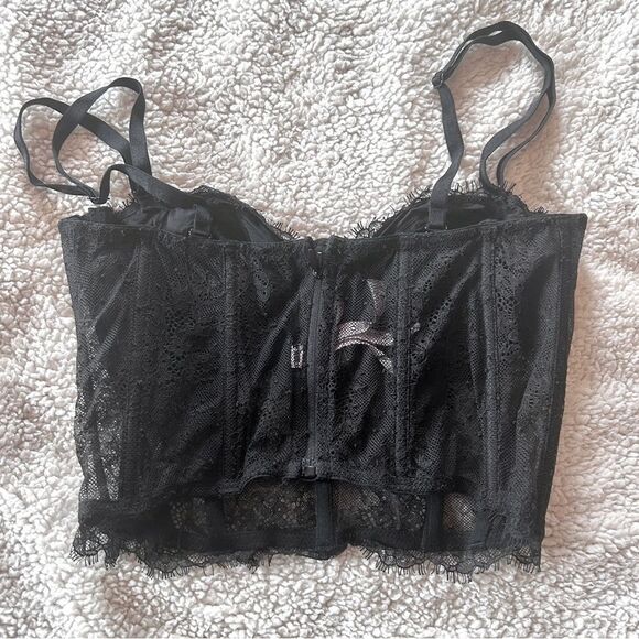 Victoria’s Secret Lace Corset 34C - Picture 5 of 5